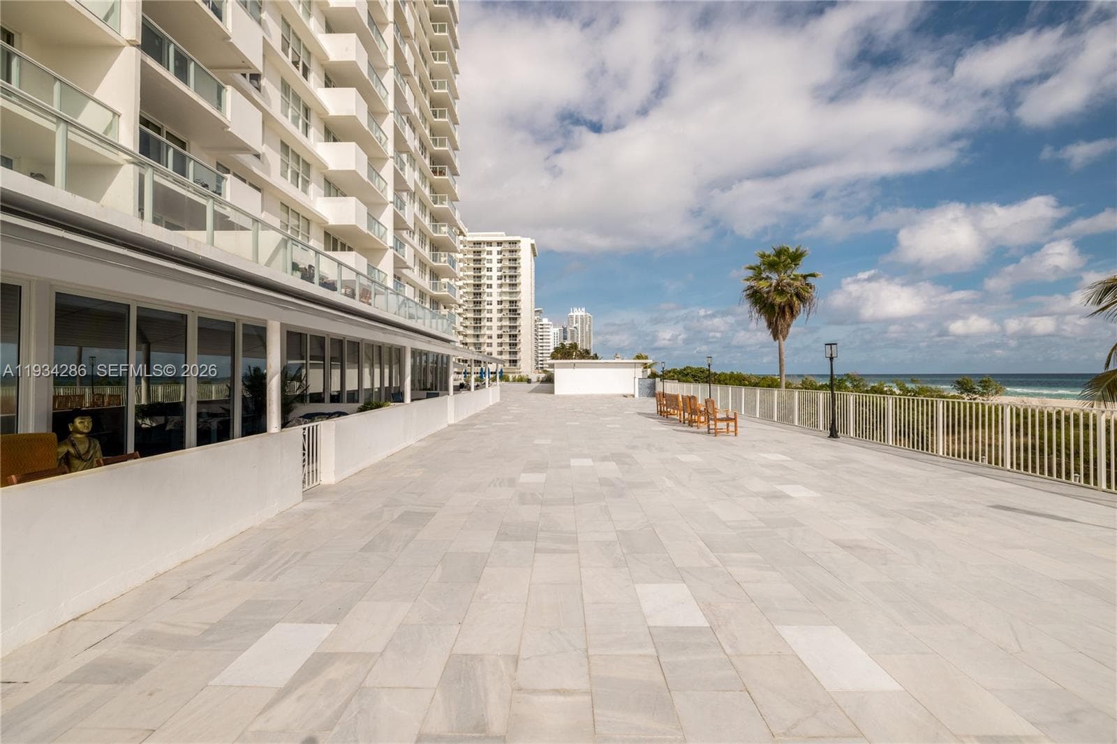 A11934286 — Miami Beach — 2