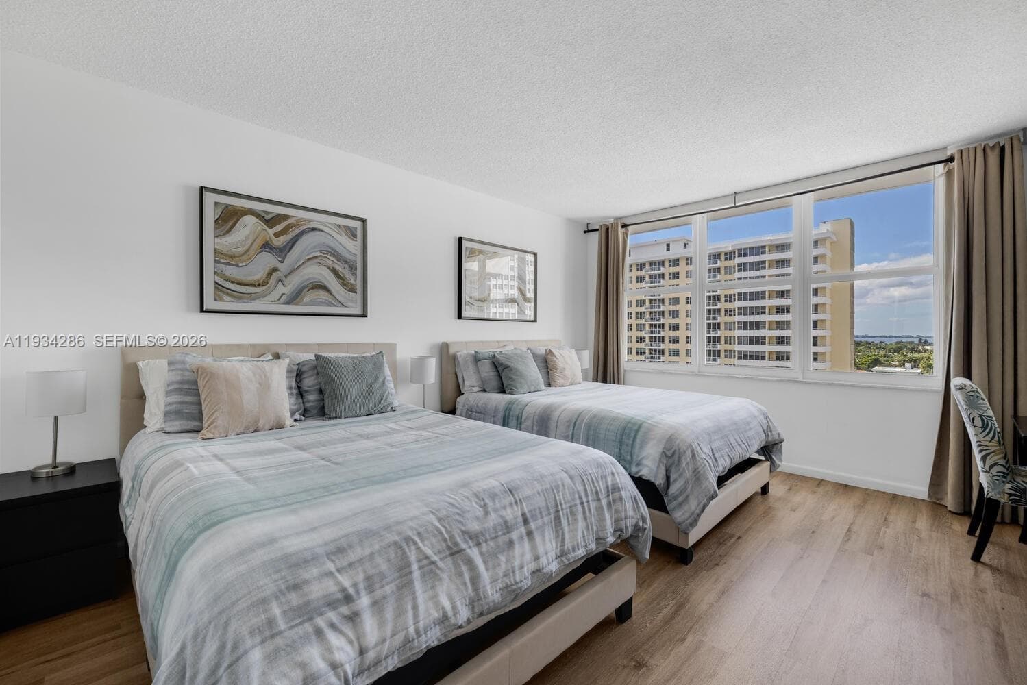 A11934286 — Miami Beach — 26