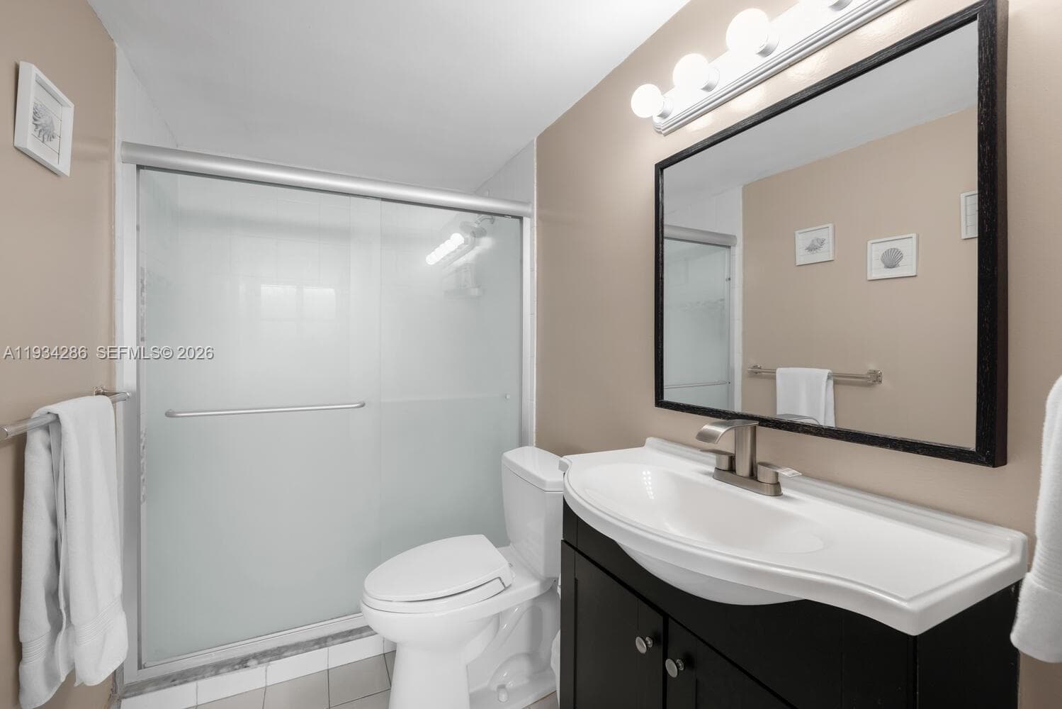 A11934286 — Miami Beach — 28