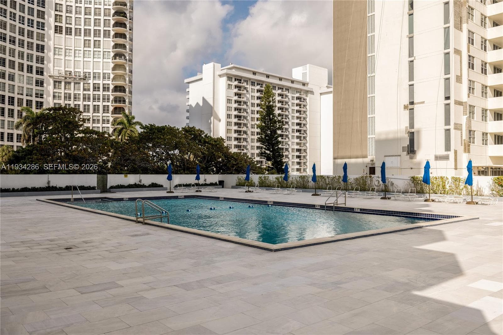 A11934286 — Miami Beach — 5