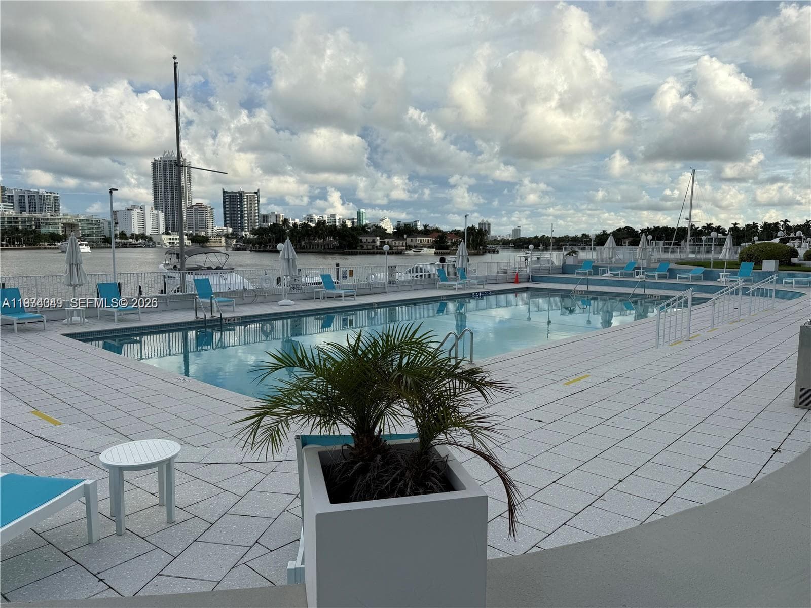 A11934349 — Miami Beach — 26