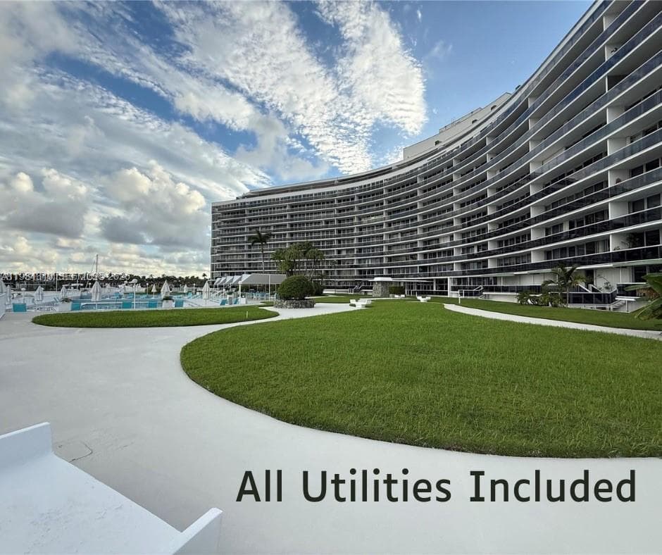 A11934349 — Miami Beach — 36