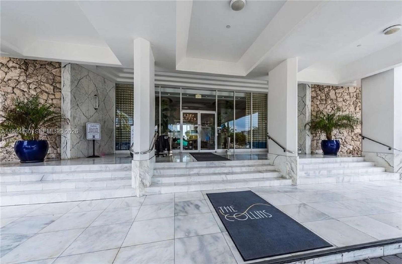 A11934430 — Miami Beach — 52
