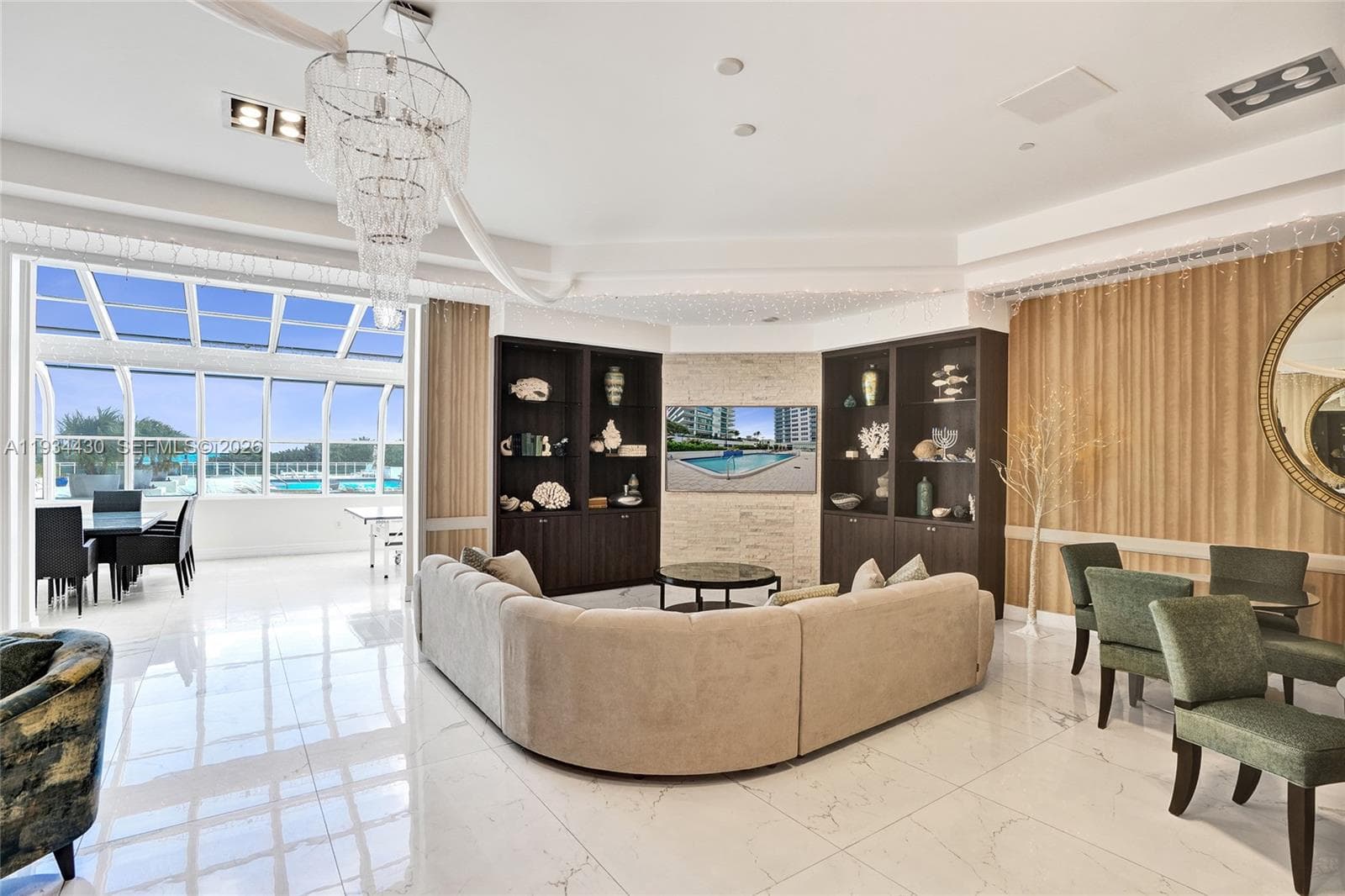 A11934430 — Miami Beach — 47