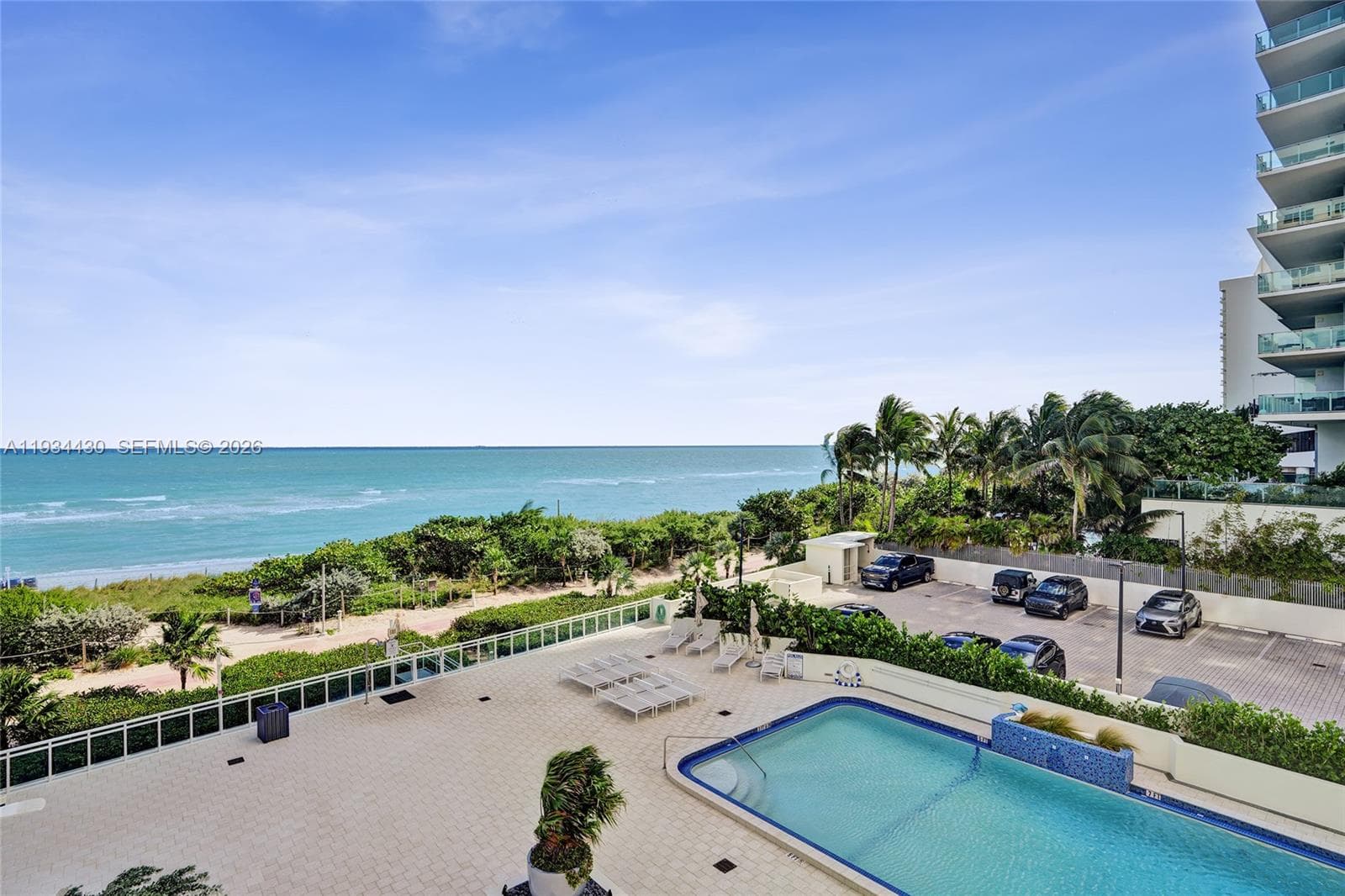 A11934430 — Miami Beach
