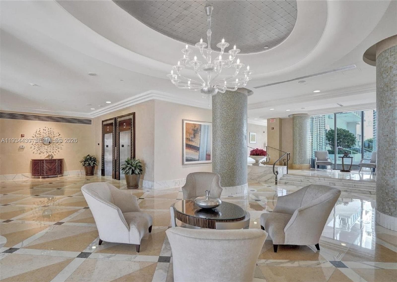 A11934430 — Miami Beach — 34