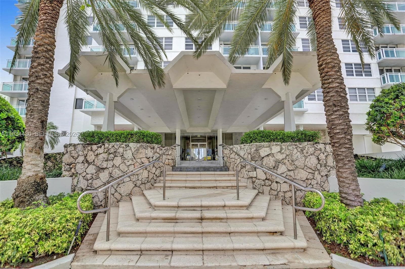 A11934430 — Miami Beach — 58
