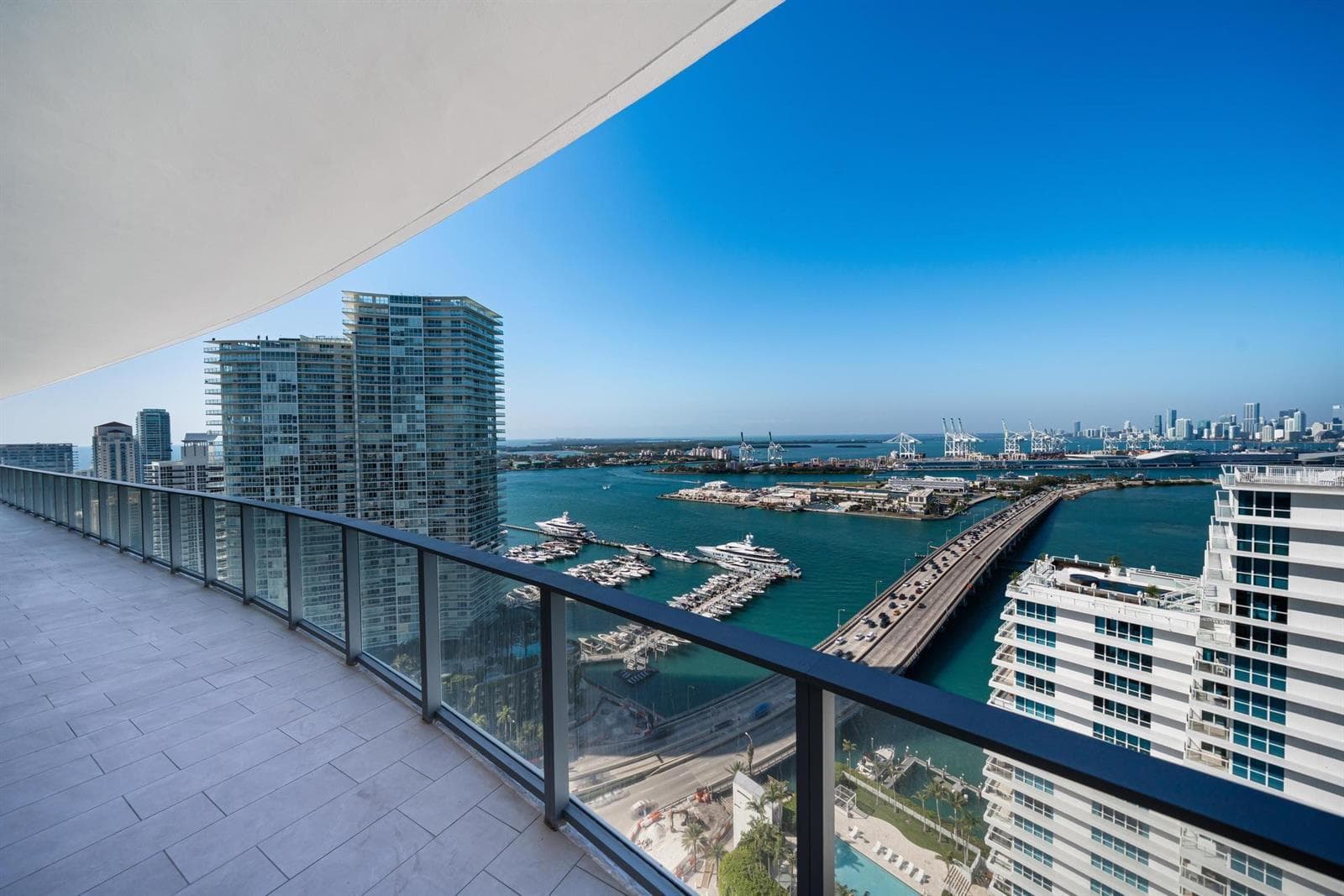 F10542192 — Miami Beach — 30