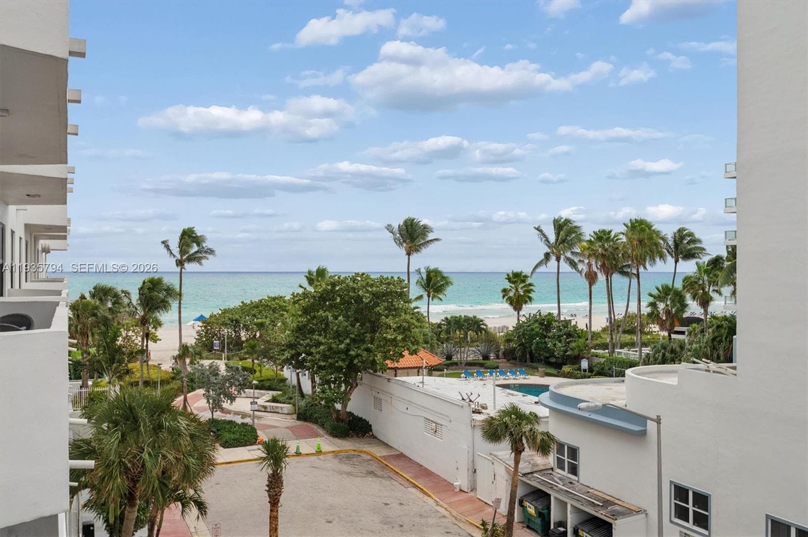 A11935794 — Miami Beach — 2