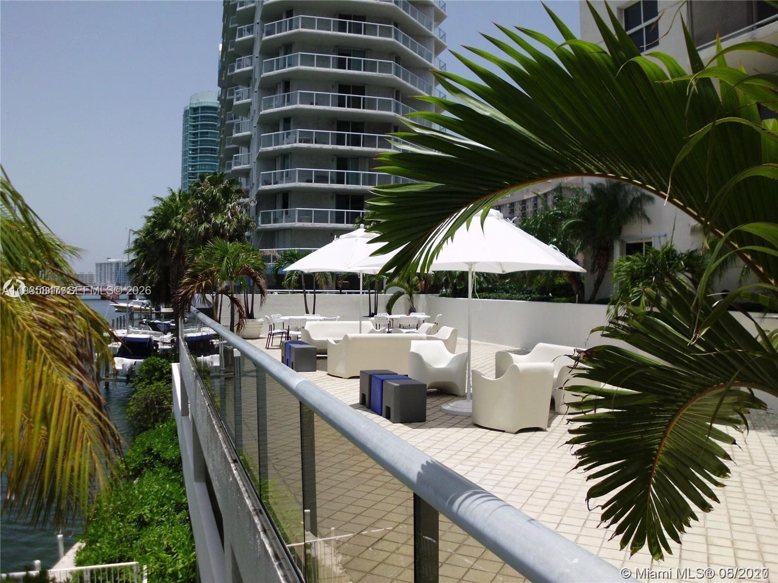 A11935847 — Miami Beach — 31