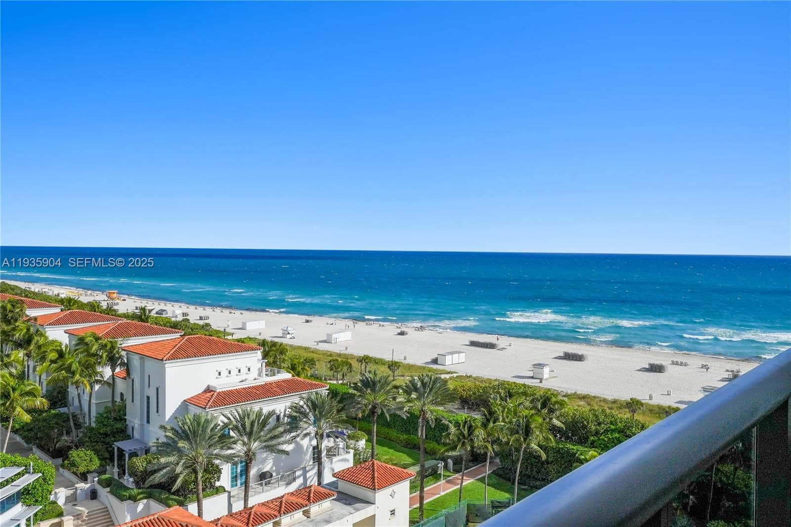 A11935904 — Miami Beach — 2