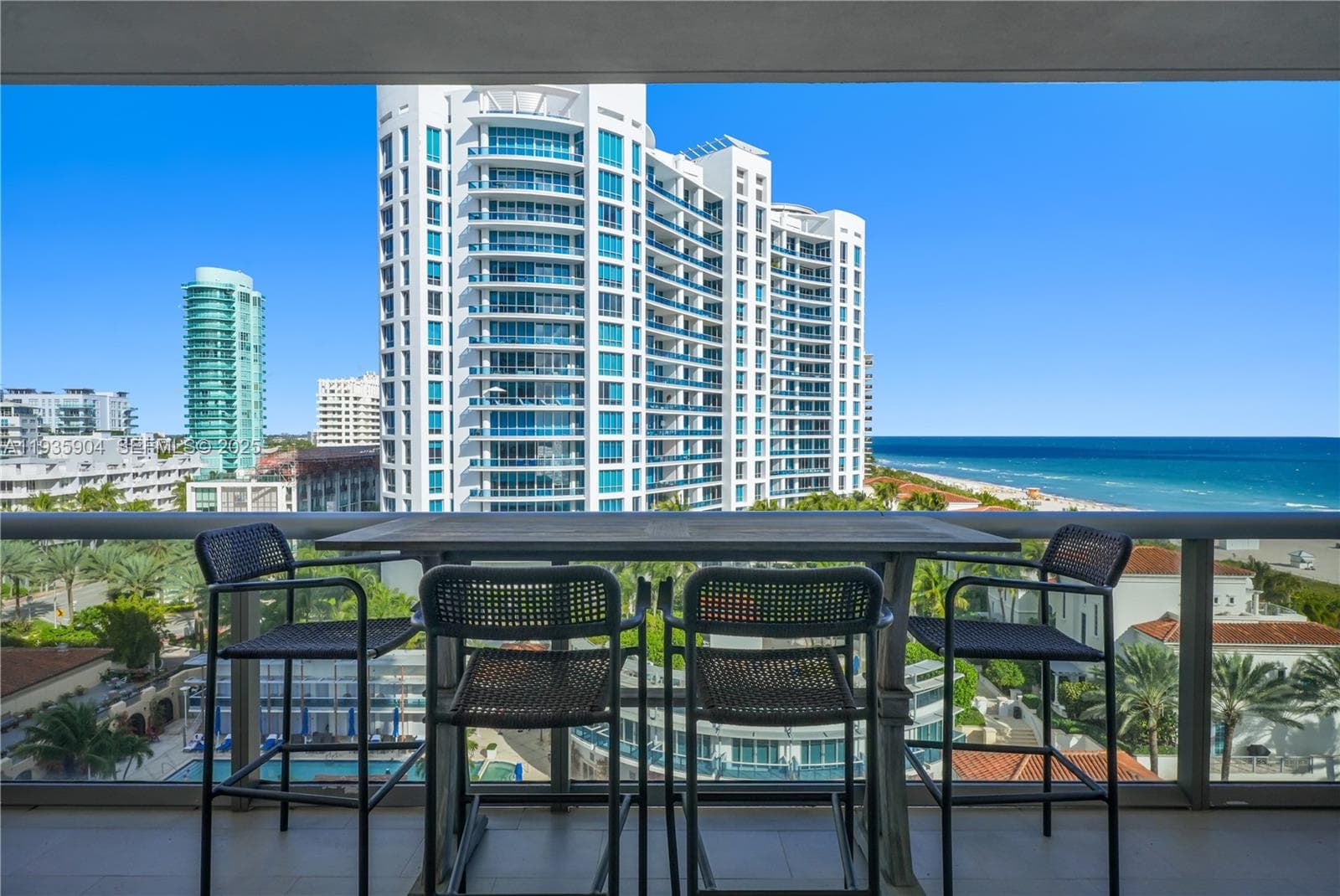 A11935904 — Miami Beach — 6