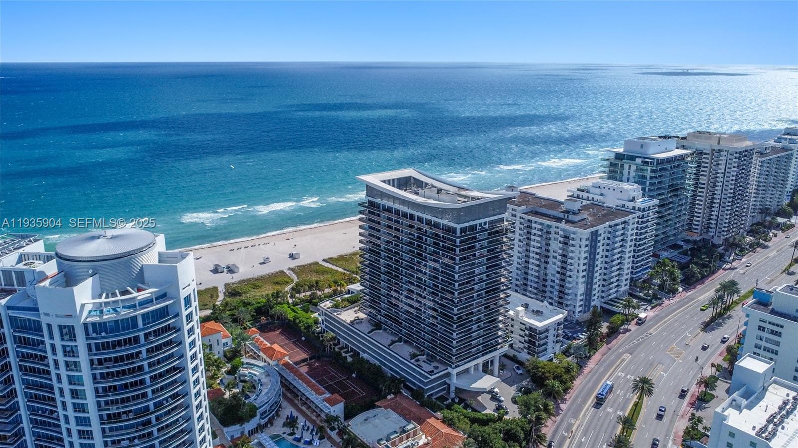 A11935904 — Miami Beach — 16