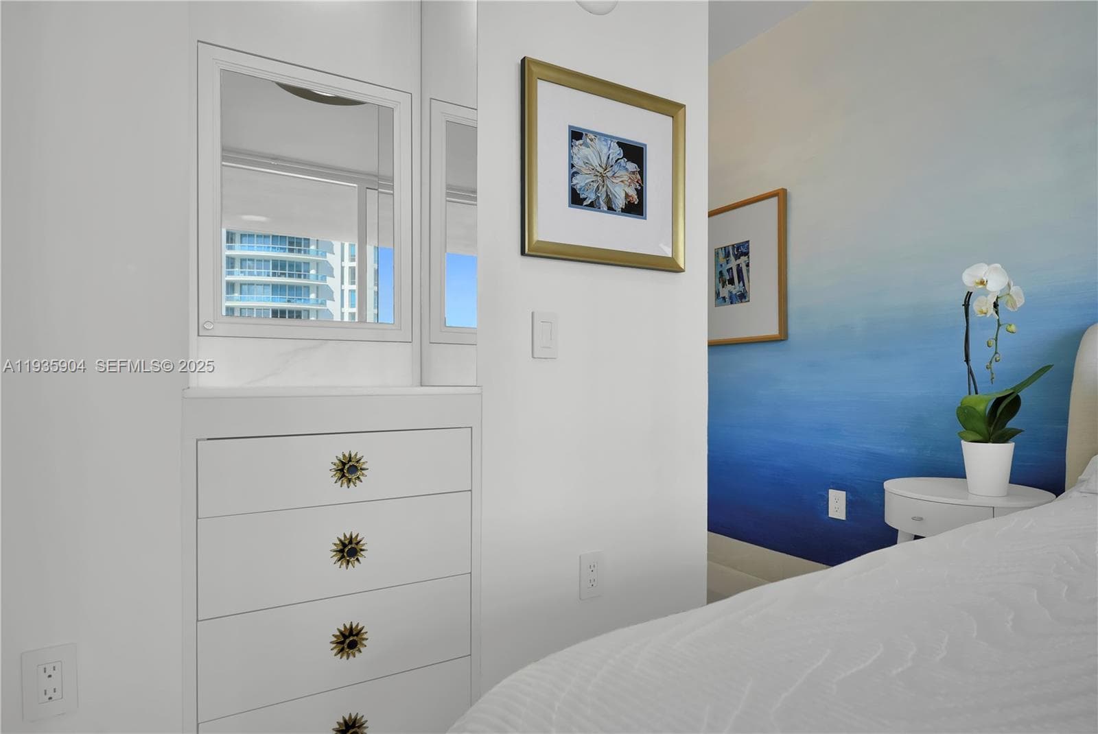 A11935904 — Miami Beach — 36
