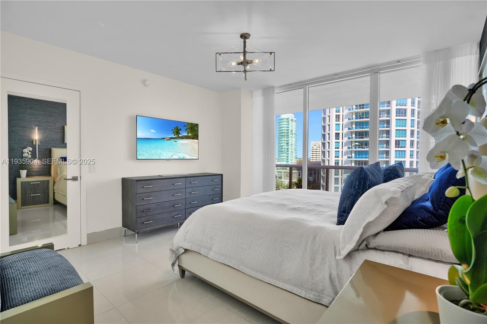 A11935904 — Miami Beach — 38