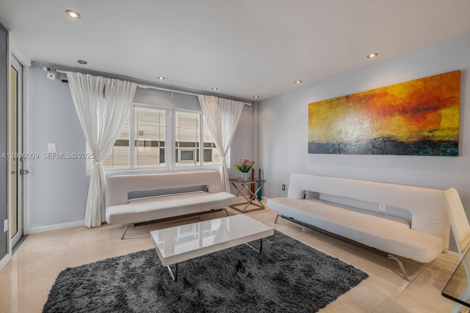 A11936009 — Miami Beach — 6