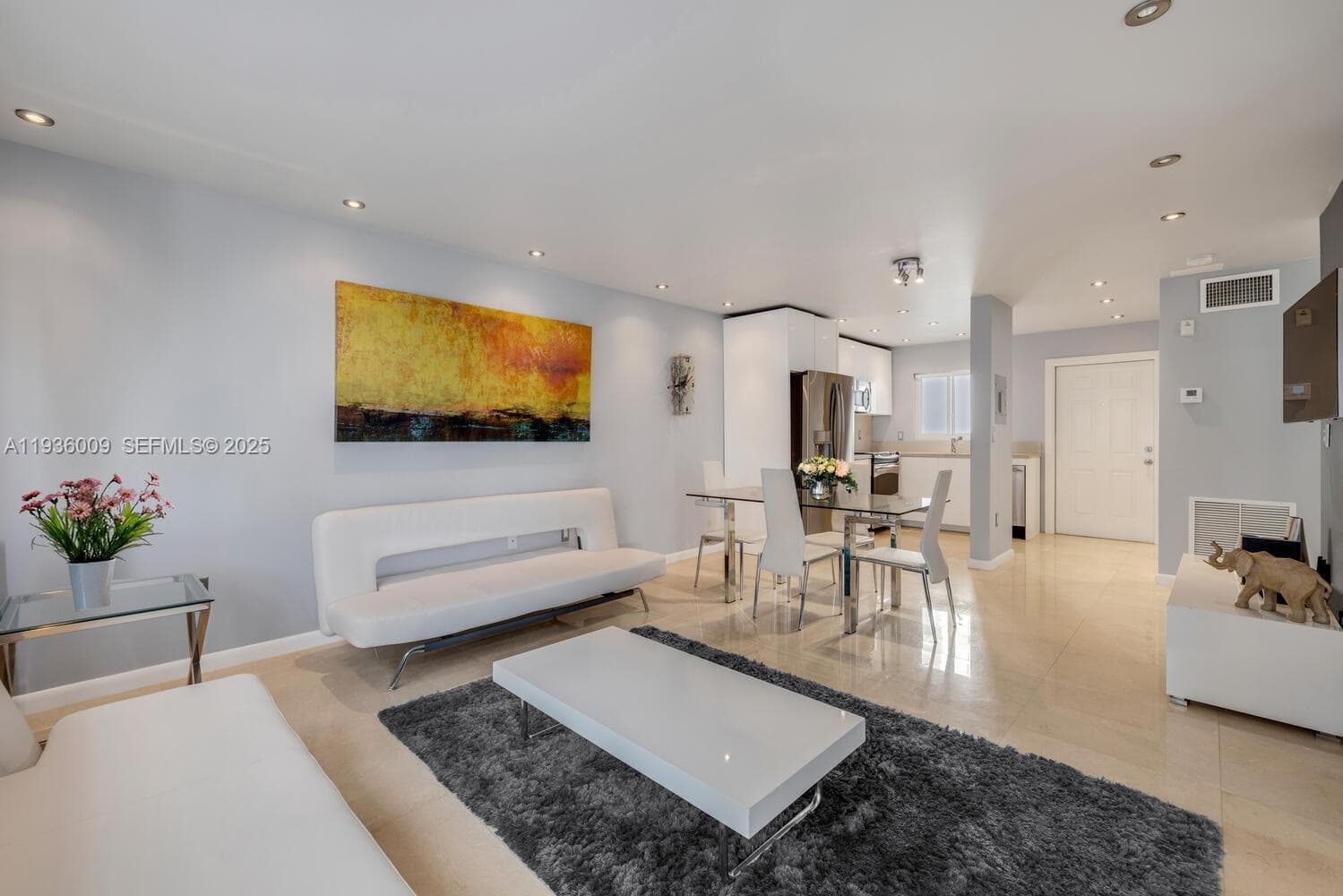 A11936009 — Miami Beach — 5