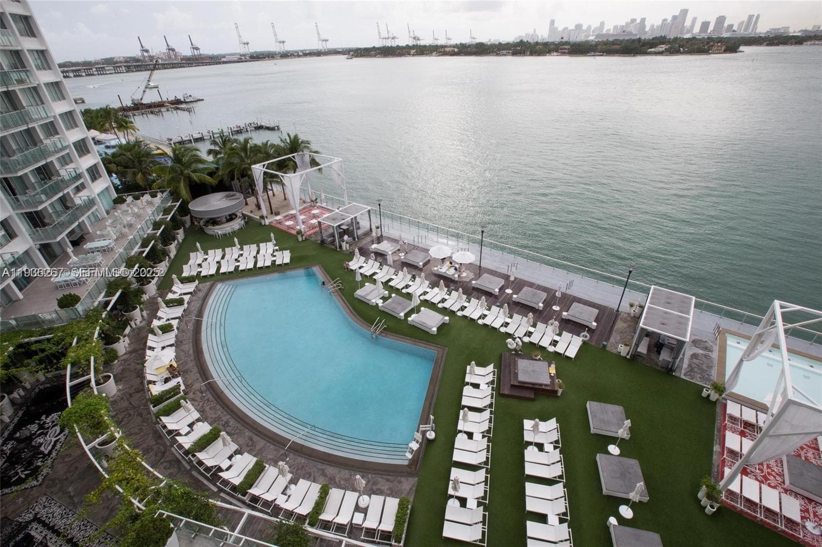 A11936267 — Miami Beach — 2