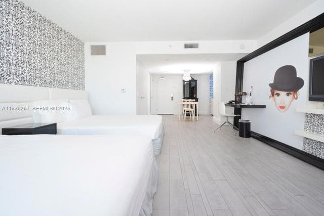 A11936267 — Miami Beach — 3