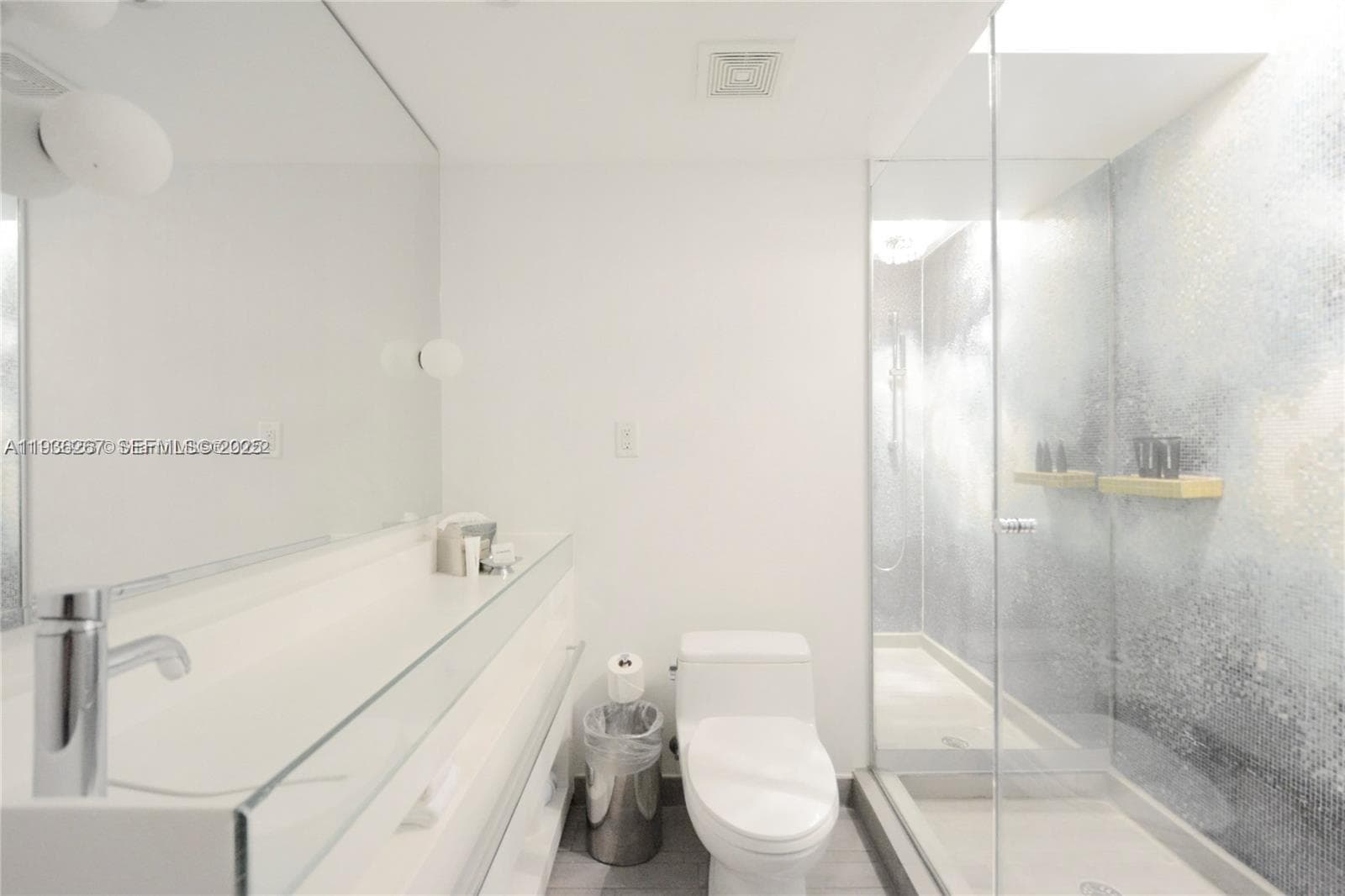 A11936267 — Miami Beach — 9