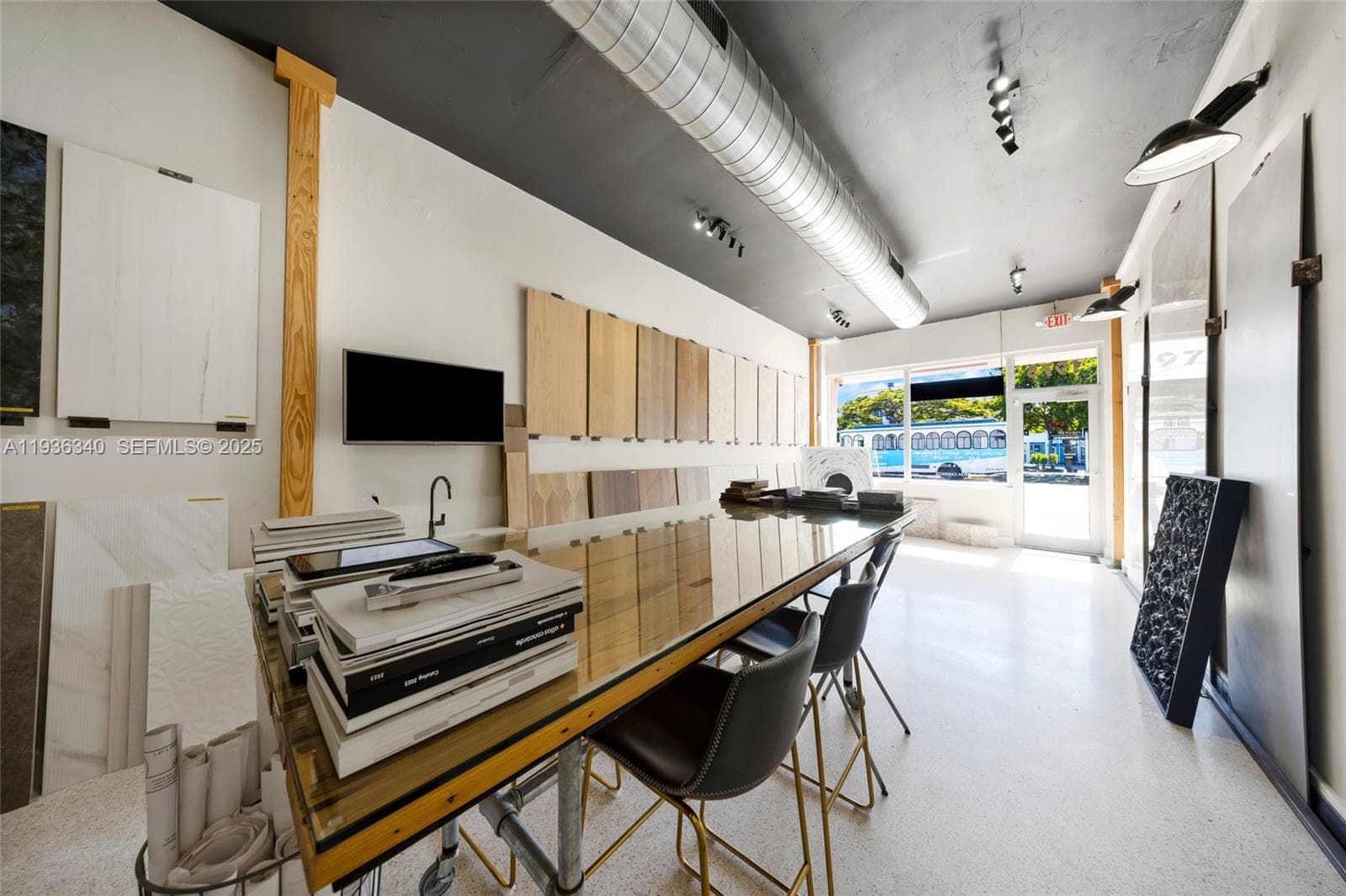 A11936340 — Miami Beach — 6