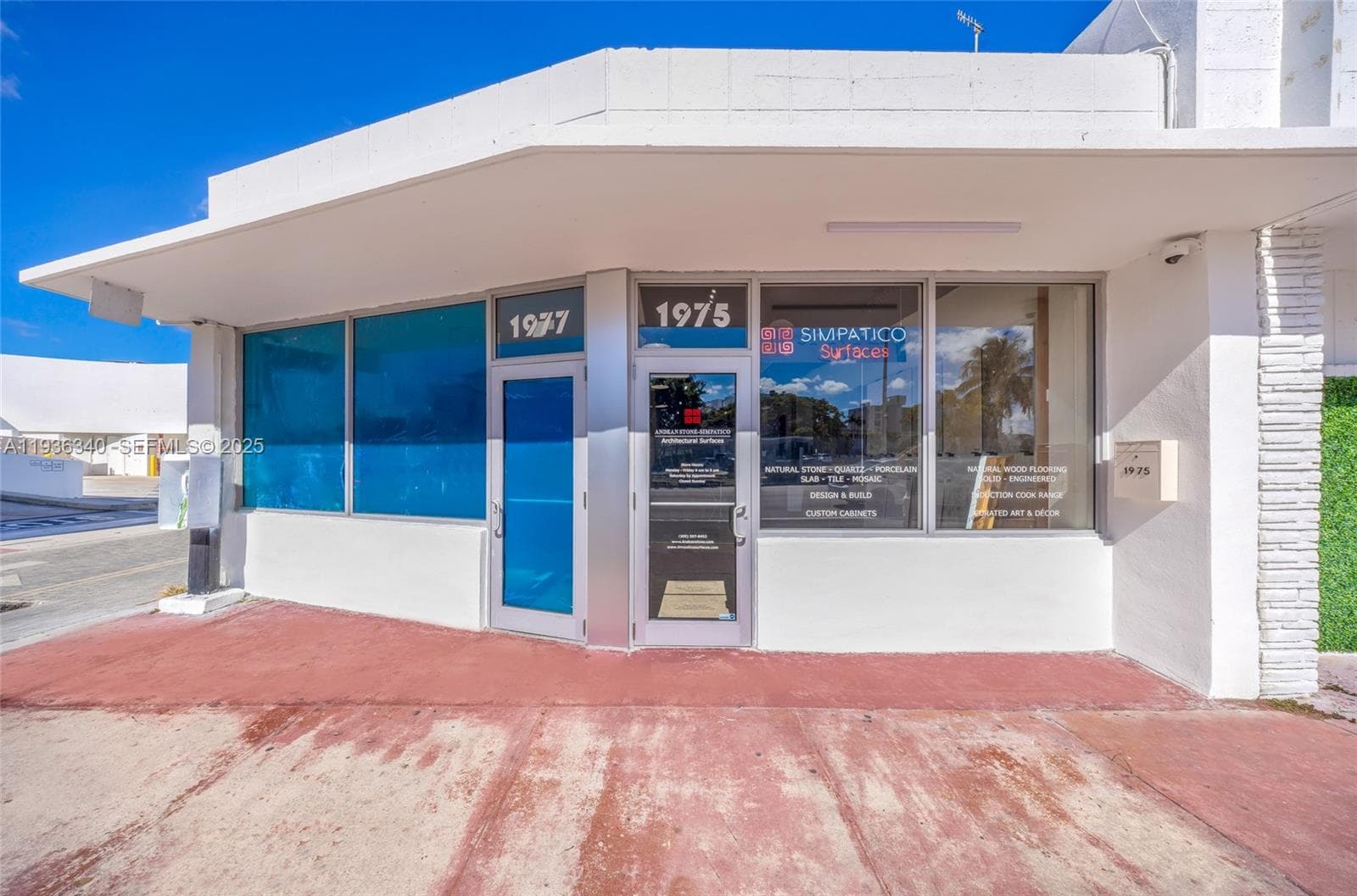 A11936340 — Miami Beach