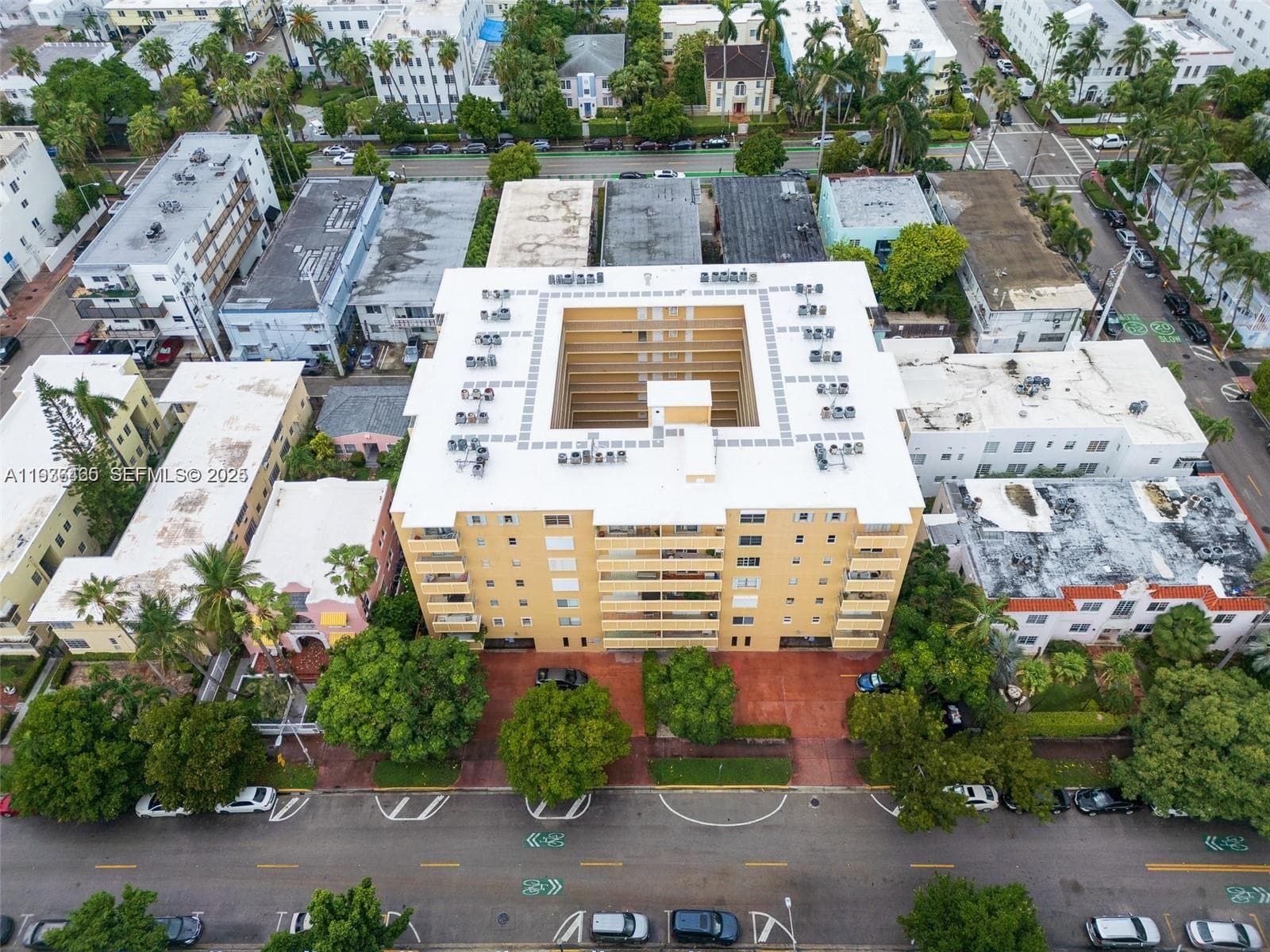 A11936465 — Miami Beach — 17