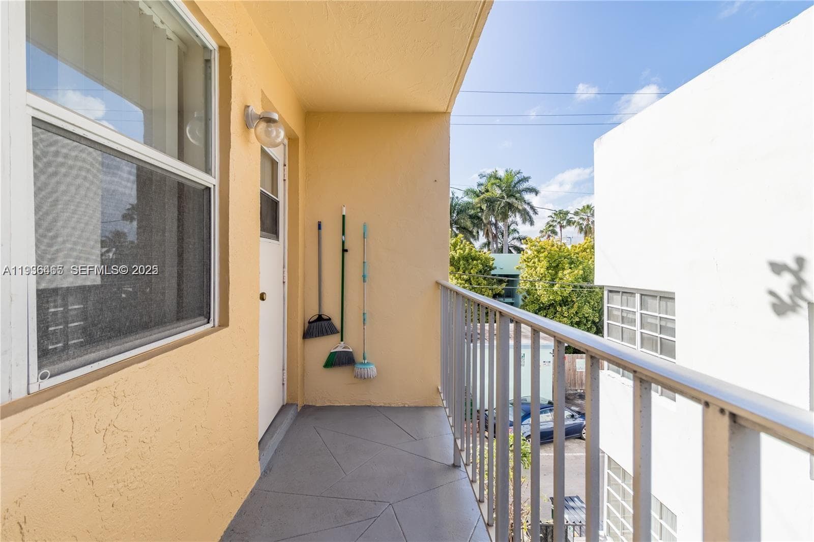 A11936465 — Miami Beach — 10