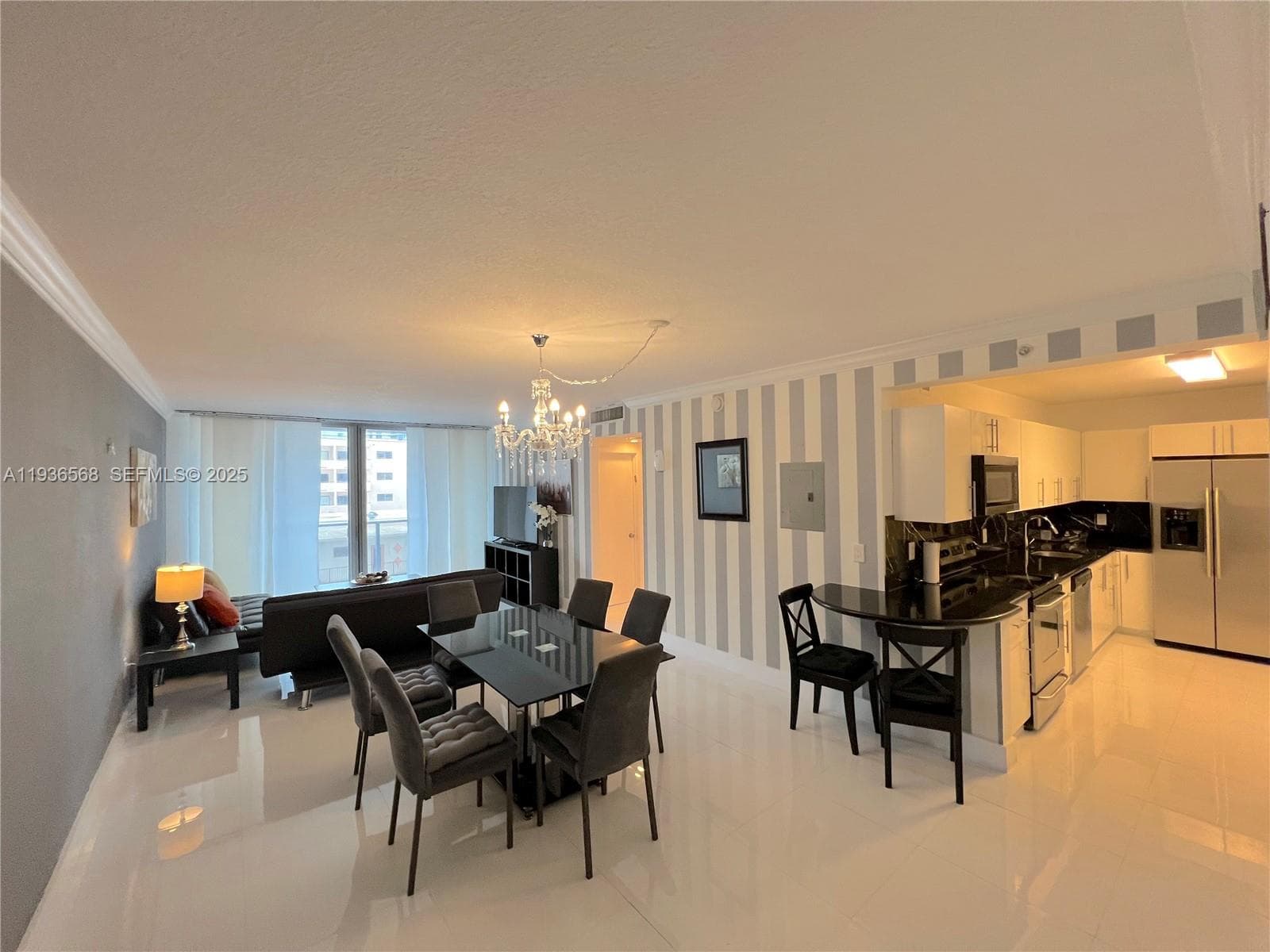 A11936568 — Miami Beach — 13