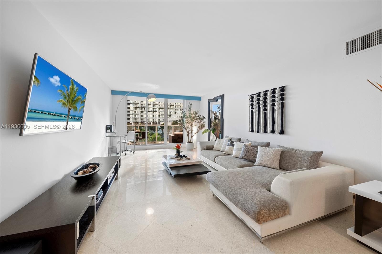 A11936695 — Miami Beach — 49