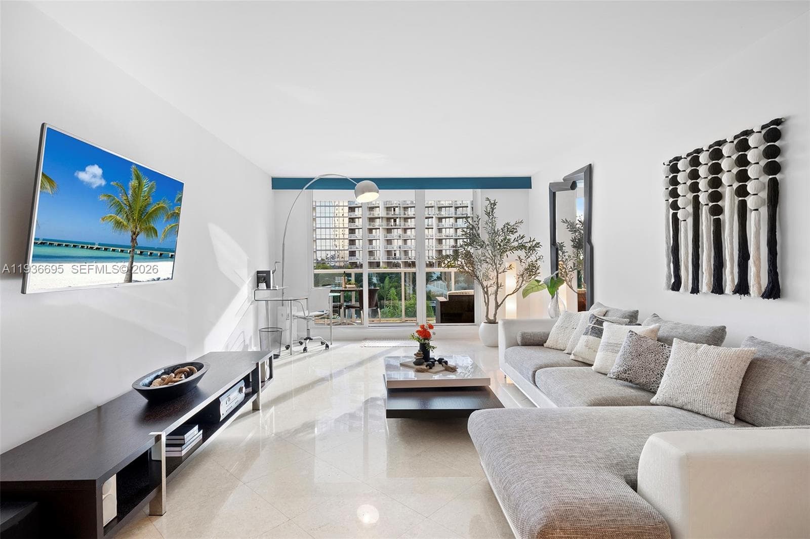 A11936695 — Miami Beach — 50
