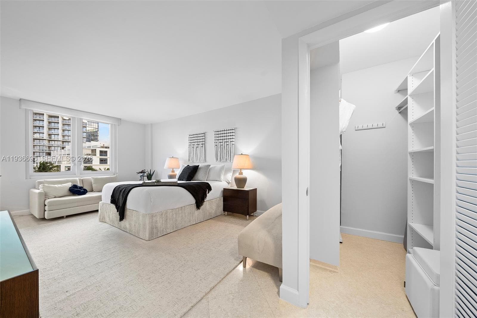 A11936695 — Miami Beach — 31
