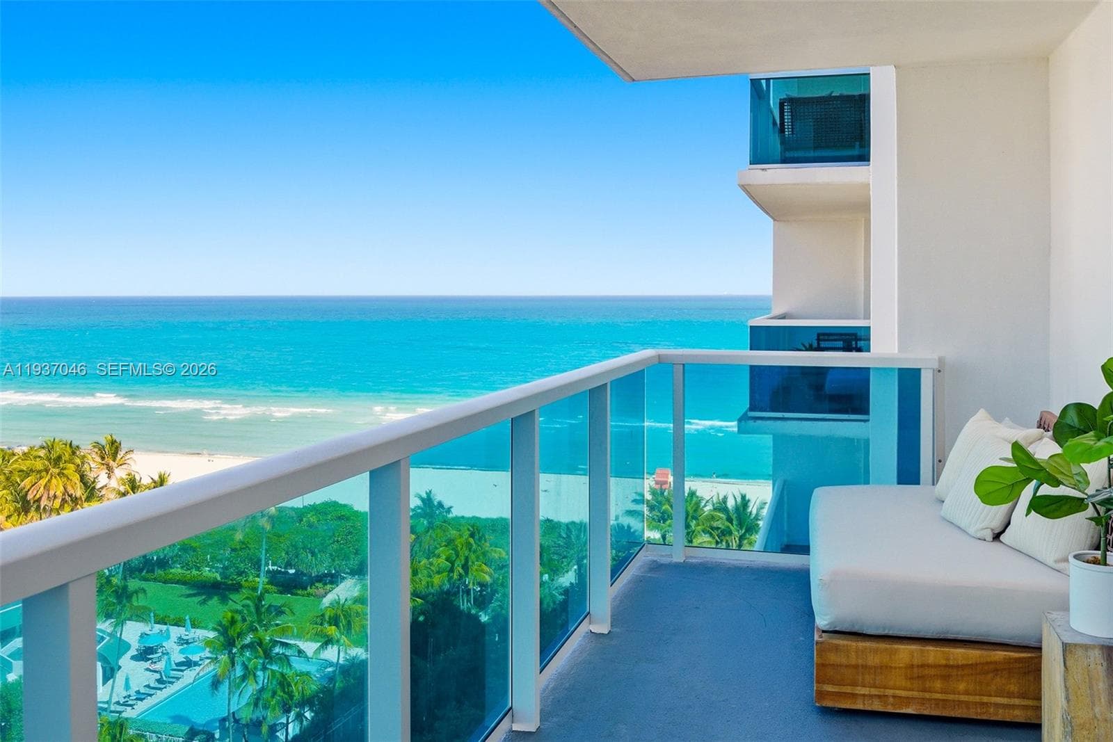 A11937046 — Miami Beach — 13