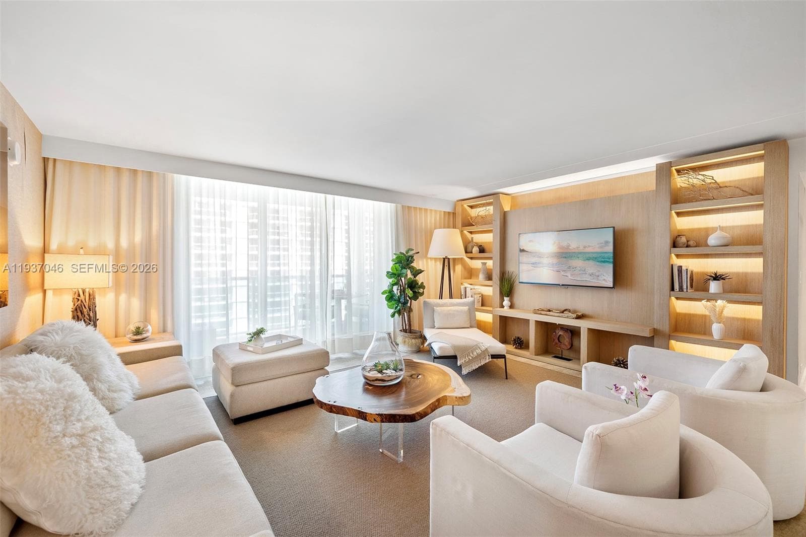 A11937046 — Miami Beach