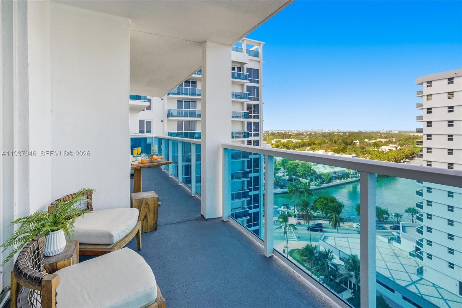 A11937046 — Miami Beach — 15