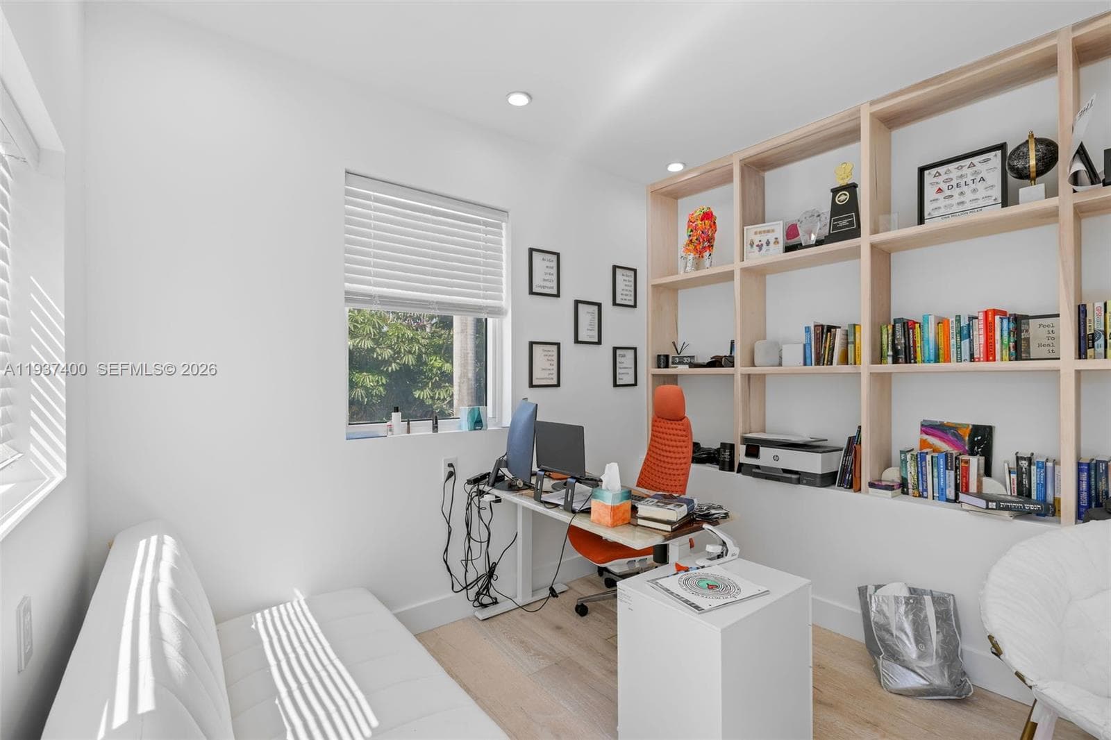 A11937400 — Miami Beach — 20