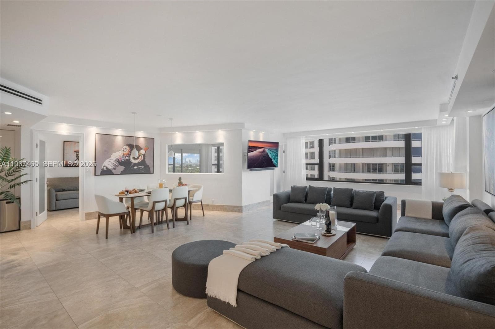A11937465 — Miami Beach — 13