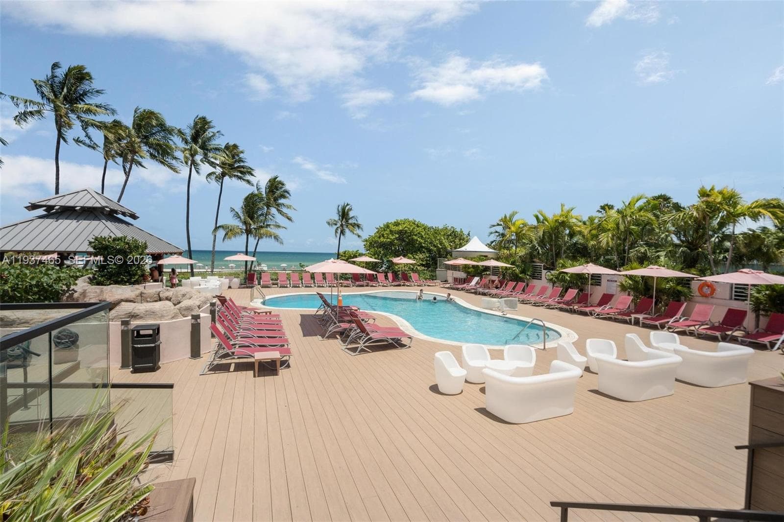 A11937465 — Miami Beach — 98