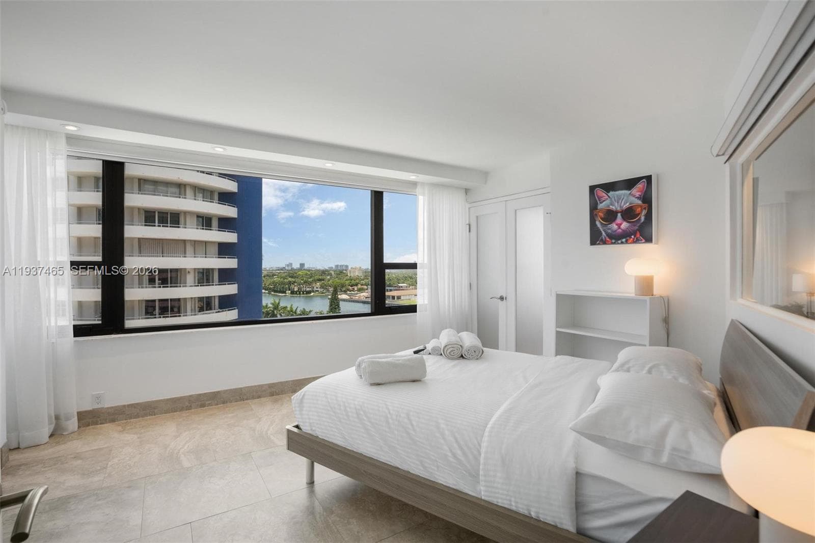A11937465 — Miami Beach — 81