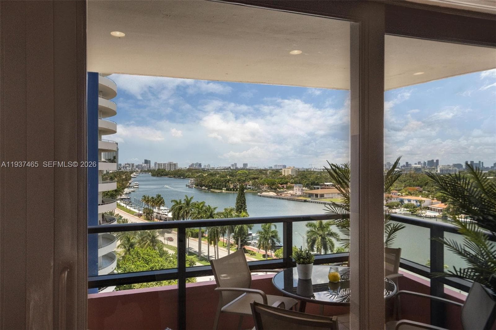 A11937465 — Miami Beach — 36
