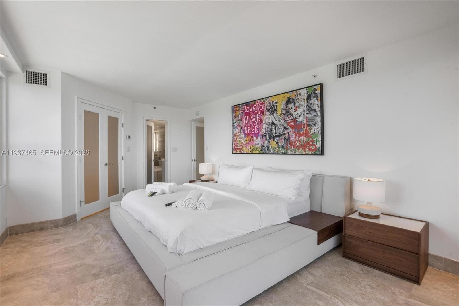 A11937465 — Miami Beach — 28