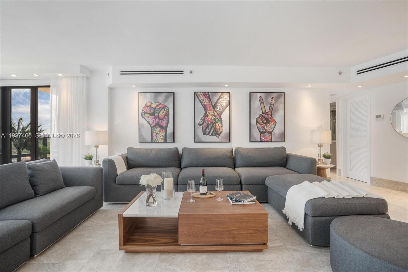 A11937465 — Miami Beach — 18