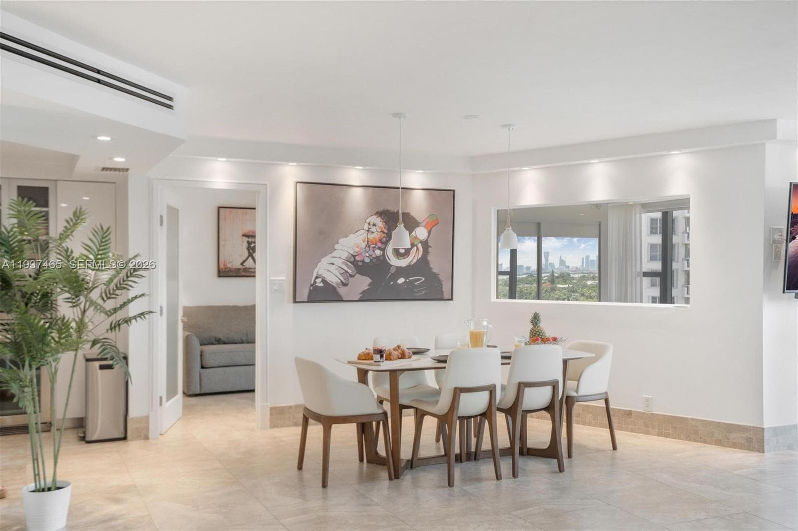 A11937465 — Miami Beach — 15
