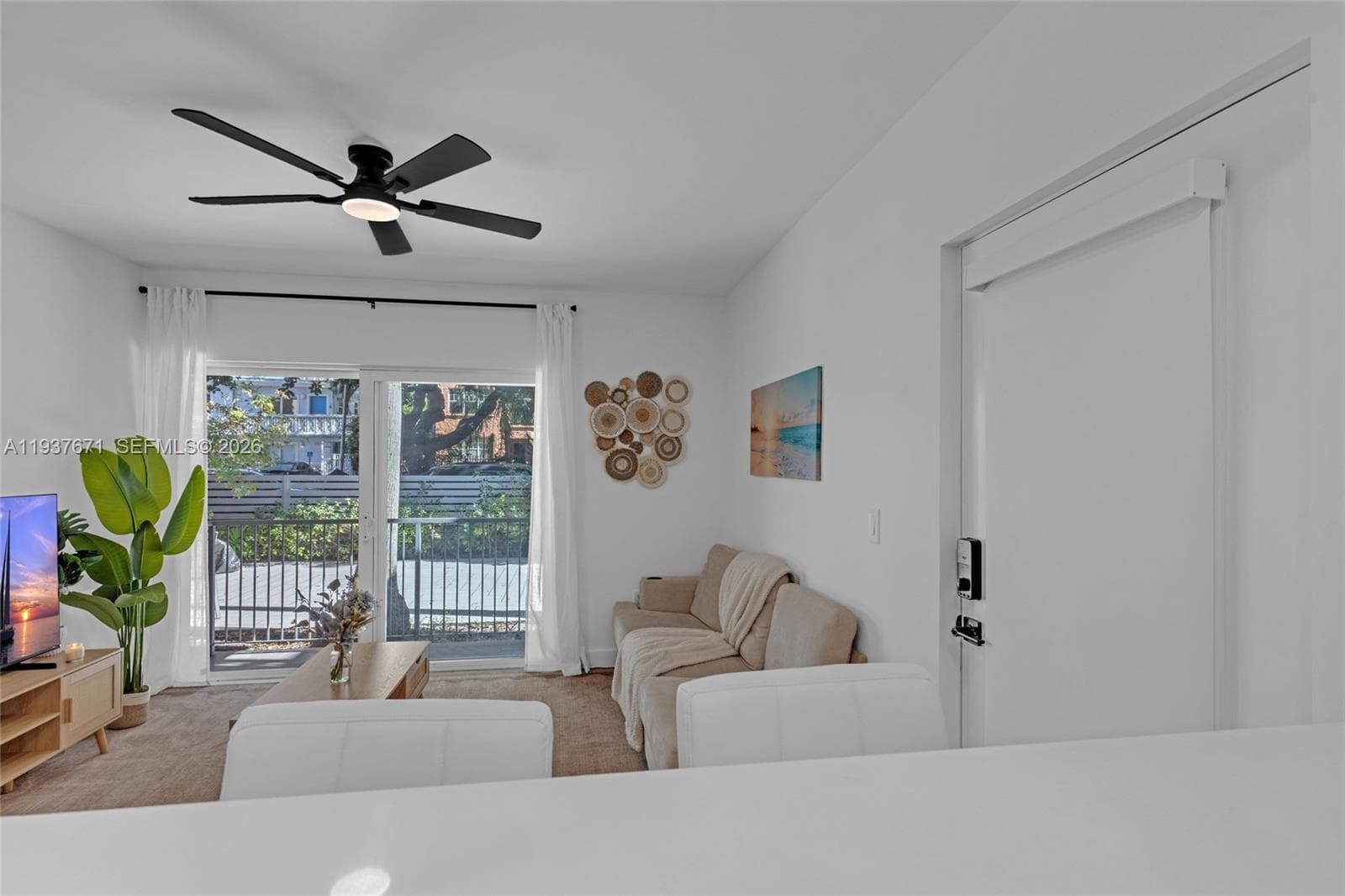 A11937671 — Miami Beach — 7