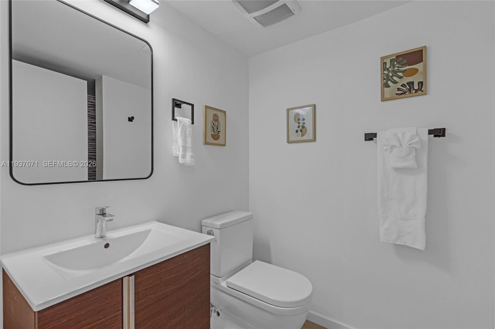 A11937671 — Miami Beach — 28
