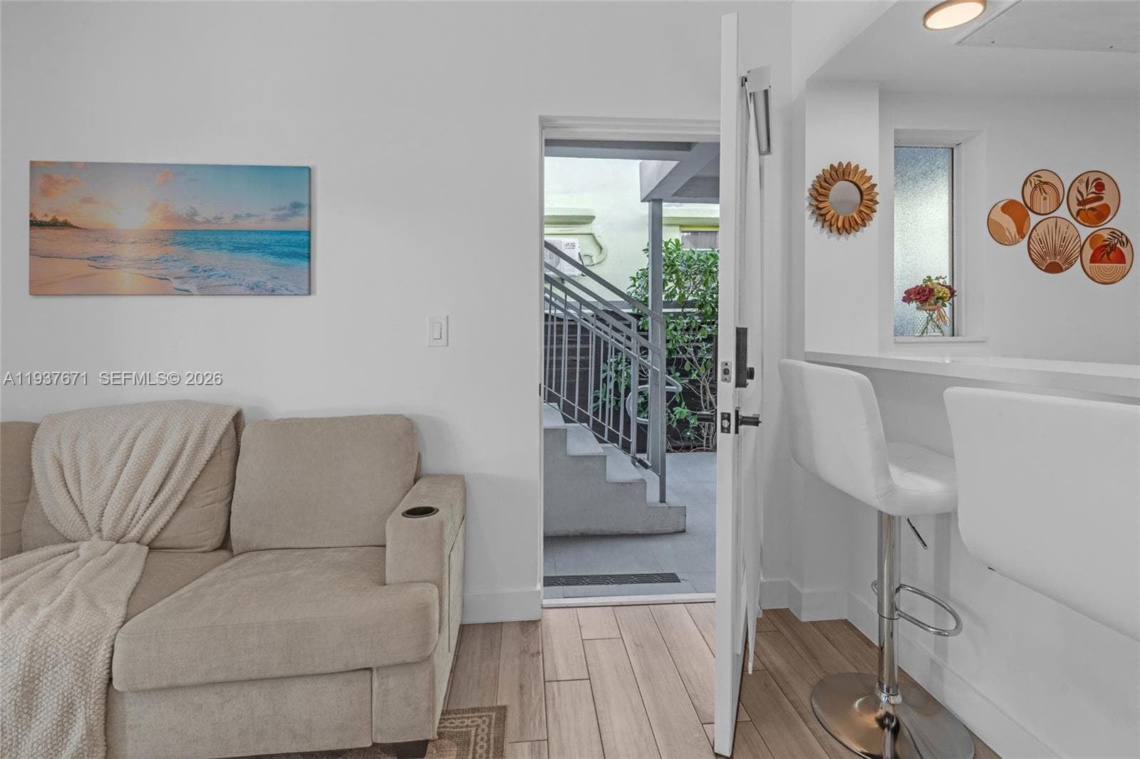 A11937671 — Miami Beach — 33