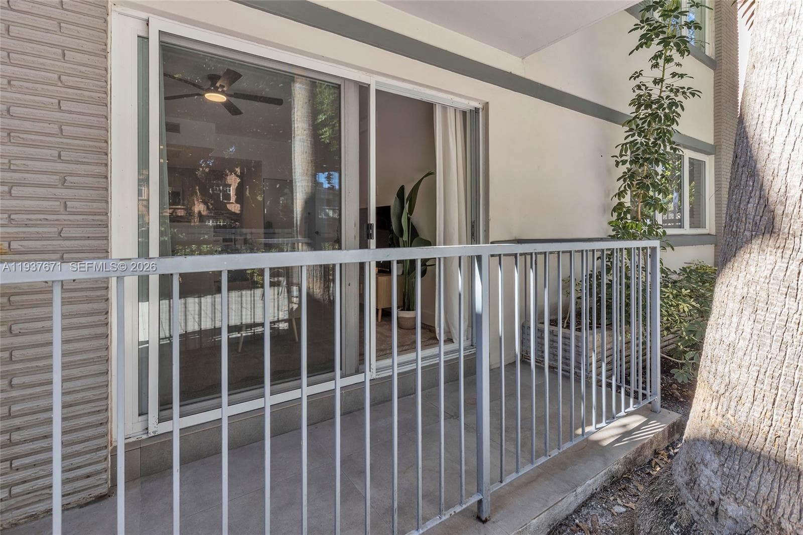 A11937671 — Miami Beach — 39