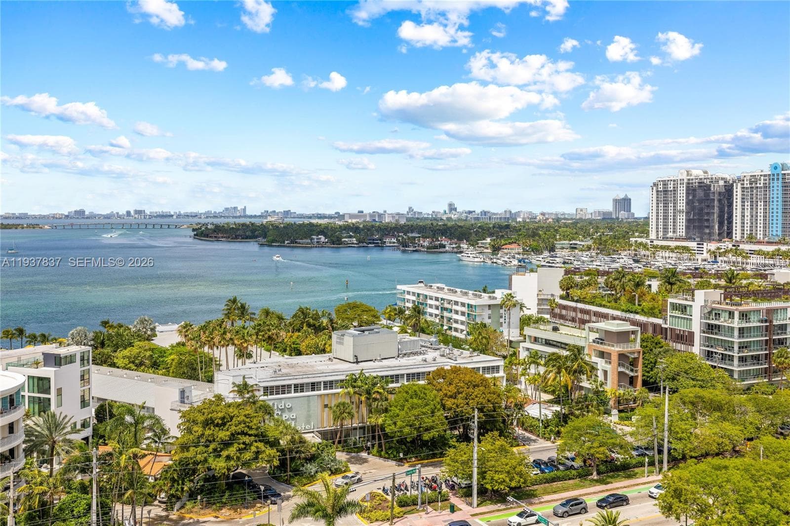 A11937837 — Miami Beach