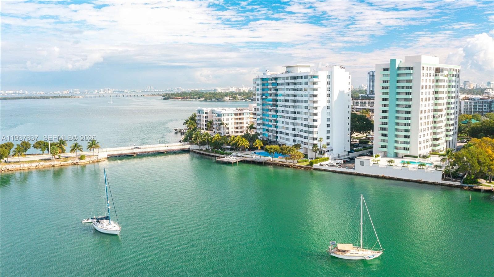A11937837 — Miami Beach — 21