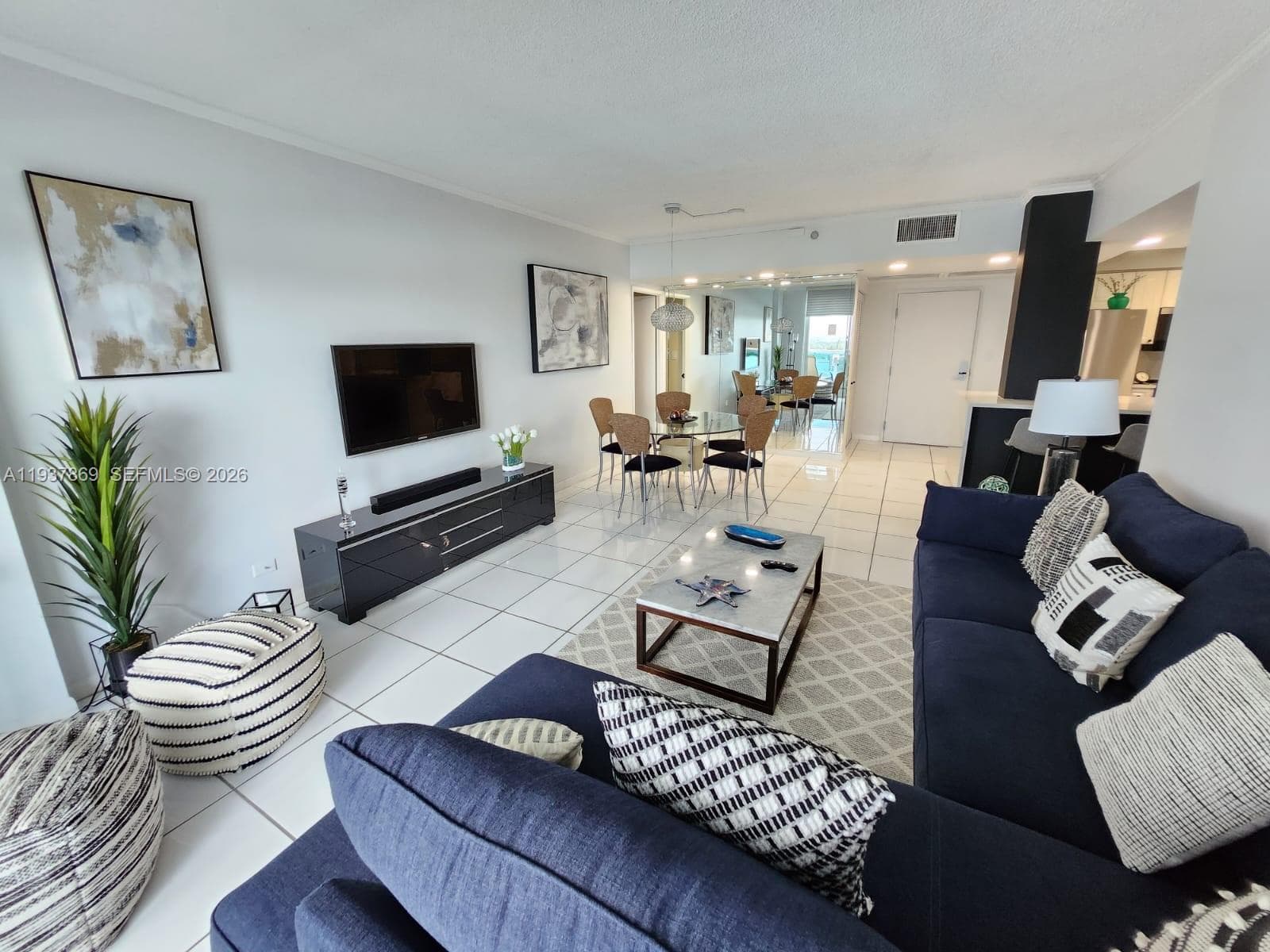 A11937869 — Miami Beach — 13